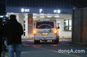 [DA포토]개그우먼 박지선 사망.. 자택 들어서는 앰뷸런스 차량