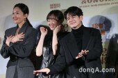 [DA포토]염정아-박세완-옹성우, 행복한 순간