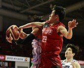 [포토] 전성현 ‘뒤에서 몰래’