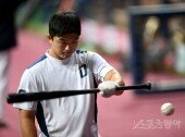 [포토] 강진성, 1일 1깡을 위한 타격 훈련!