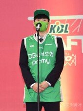 [포토] 신인드래프트 소감 밝히는 이용우