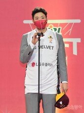 [포토] 이광진 ‘LG 선택 받았어요’