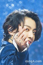 [DA포토]방탄소년단 정국, 손하트 속 타투