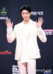 [DA포토]변우석, 순백의 청춘.. MAMA 시상자로