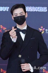 [DA포토]차은우, 가려도 얼굴천재