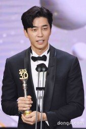 [DA포토]신성록, 베스트엔터테이너상 수상