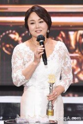 [DA포토]이경실, 후배 생각하는 레전드