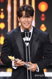 [DA포토]김종국, SBS 연예대상 대상의 미소