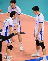 [포토] 안우재 ‘연속 서브에이스에 환호’