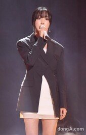 [DA포토]여자친구 유주, 반전매력.. 힐링 보이스