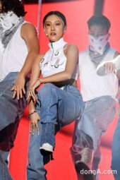 [DA포토]화사, 박력 넘치는 무대