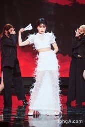 [DA포토]장도연, 엄정화 극찬 무대 ‘초대’ (MBC방송연예대상)