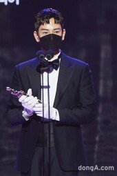 [DA포토]임주환, 우수연기상 수상 (2020 MBC 연기대상)