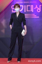 [DA포토]진기주, 커리어 우먼 느낌 (2020 KBS 연기대상)