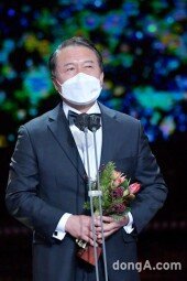 [DA포토]천호진, 대상 수상 (2020 KBS 연기대상)