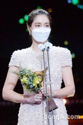 [DA포토]이민정, 빛나는 최우수연기상 (2020 KBS 연기대상)