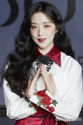 [DA포토]슈화, 볼수록 매력적인 얼굴