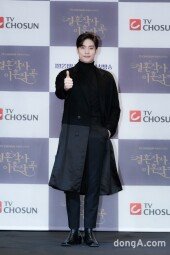 [DA포토]성훈, 우월한 기럭지