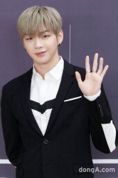 [DA포토]강다니엘, 반가운 미소
