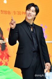 [DA포토] 음문석, 빠져드는 묘한 매력