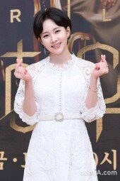 [DA포토]윤주희, 순백의 손하트