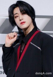 [DA포토]위아이 용하, 치명적인 비주얼