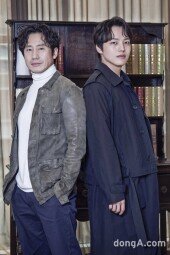 [DA포토] 신하균-여진구, 긴장감 넘치는 ’괴물’