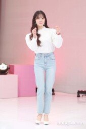 [DA포토] 라붐 유정, 사랑스럽게 손하트