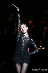 [DA포토] 티파니영, 행복한 록시