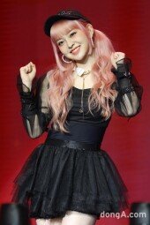 [DA포토] 루나솔라 유우리, 청량 여신