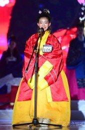 [포토] 김나연 ‘노래로 자기소개’