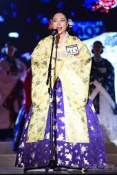 [포토] 이슬비 ‘선한 눈웃음’