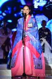 [포토] 김수아 ‘자신있는 밝은 미소’