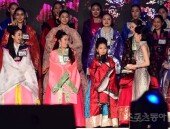 [포토] 이하진 ‘넘치는 센스 답변에 언니들 깜짝’