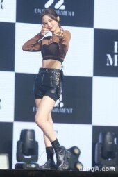 [DA포토] 핫이슈 다나, 각선미 미인