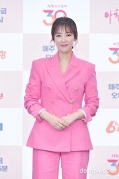 [DA포토] 기애란, 핑크빛 비주얼