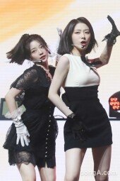 [DA포토] 로켓펀치 윤경, 시선 올킬 무대