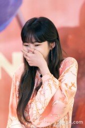 [DA포토] 헤이즈, 수줍은 고백