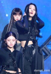 [DA포토] 에버글로우 시현, 카리스마 여신