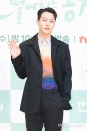 [DA포토] 장기용, 간 떨어지는 손인사