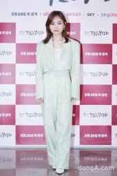 [DA포토] 김슬기, 시선 사로잡은 쌈무 그린 컬러