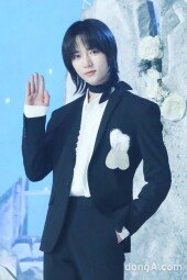 [DA포토] 범규, 빛나는 꽃미모