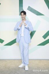 [DA포토] 김지석, 시원한 월간 집