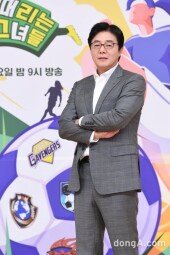 [DA포토] 황선홍, 진지한 눈빛