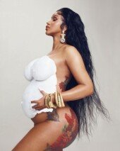 카디비, 둘째 임신…파격 만삭 누드