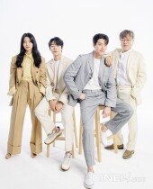 ‘외계+인’ 최동훈 감독·류준열·김우빈·김태리, 눈부신 조합 [화보]