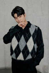 강태오, 그윽한 눈빛…부드러운 카리스마 [화보]