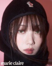 이성경, 몽환적인 홍채보다 강렬한 블랙립 [화보]