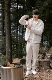 최우식 씨, 발목 괜찮아요? 표정은 평온 [화보]