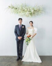 개그맨 장윤석, 12월 4일 결혼…예비신부 최희령 동창 [화보]